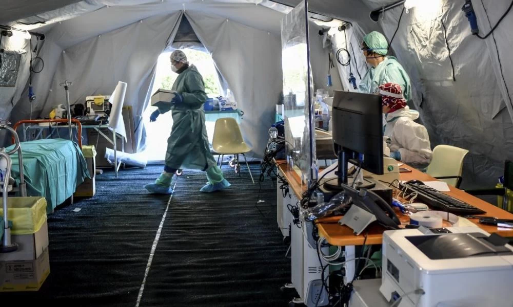 Κορωνοϊός: Απέτυχε η πρώτη δοκιμή θεραπείας με αντιικά φάρμακα! - ''Καμπανάκι'' επιστημόνων: ''Αφήστε τη χλωροκίνη, θα σας σκοτώσει''